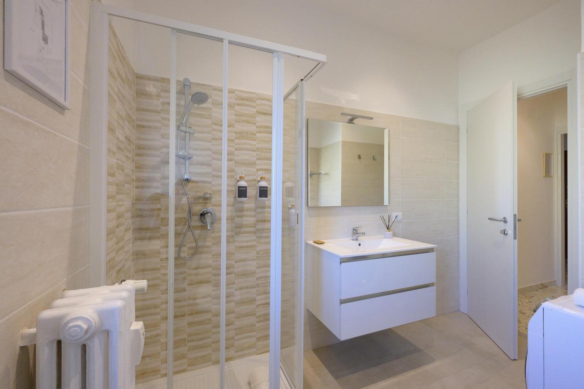 Luxury Suite-Metro Malatesta Рим Екстериор снимка