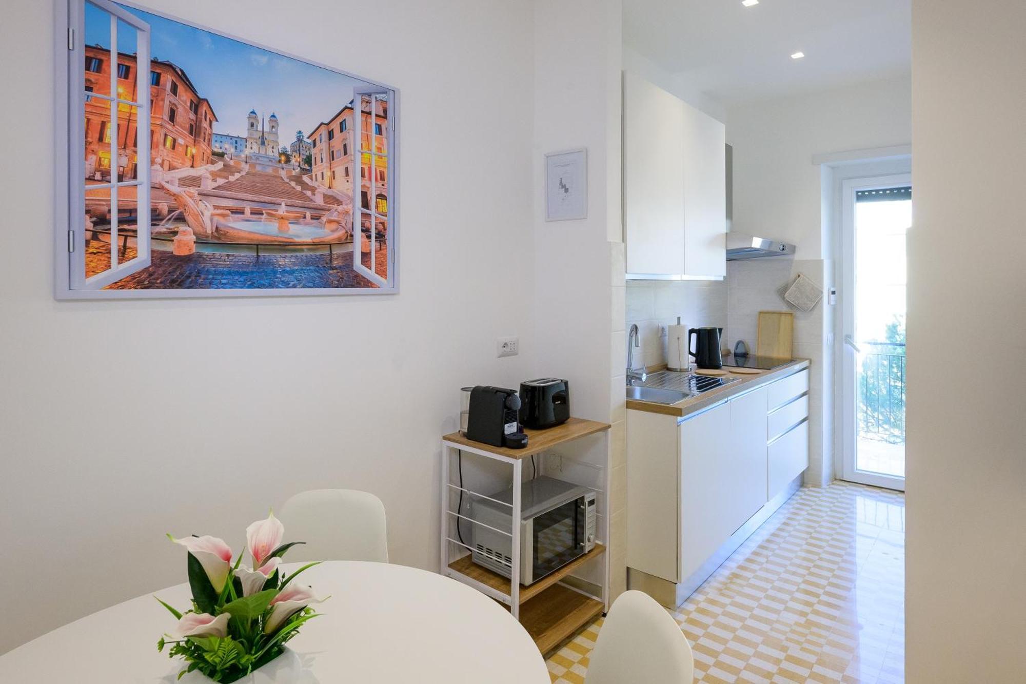Luxury Suite-Metro Malatesta Рим Екстериор снимка
