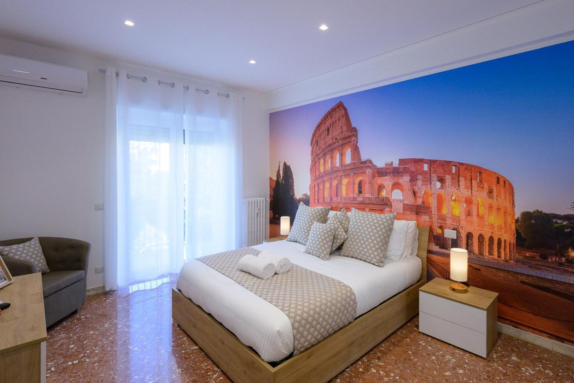 Luxury Suite-Metro Malatesta Рим Екстериор снимка